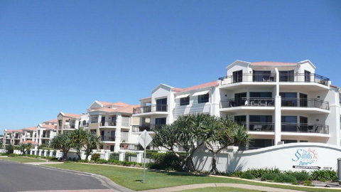 Sands 16, 20 - 22 Pacific Parade - Accommodation Yamba 0