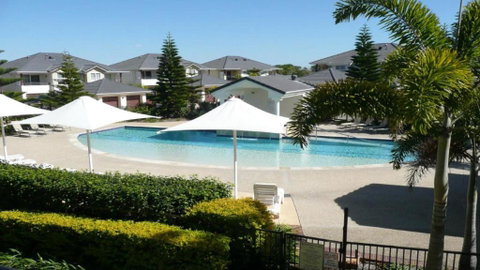 Sands 16, 20 - 22 Pacific Parade - Accommodation Yamba 1