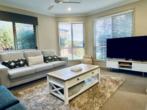 Sandstone Point Holiday Home - Accommodation Yamba 0