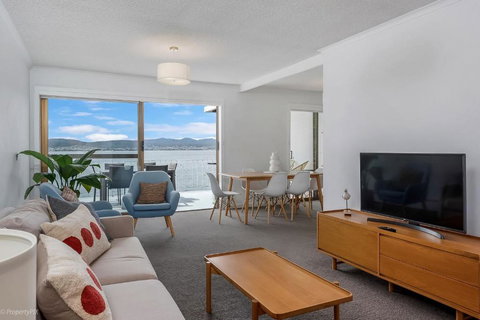 Sandy Bay Waterfront - Accommodation Yamba 2