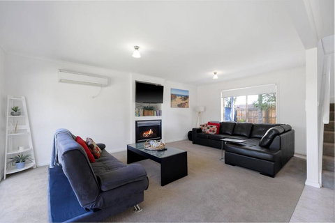 Sandy Beach House Cowes - Accommodation Yamba 2