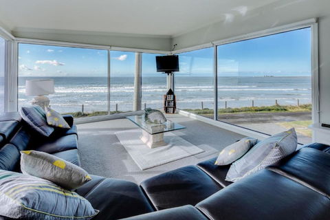 Sandy Cove - Accommodation Yamba 0