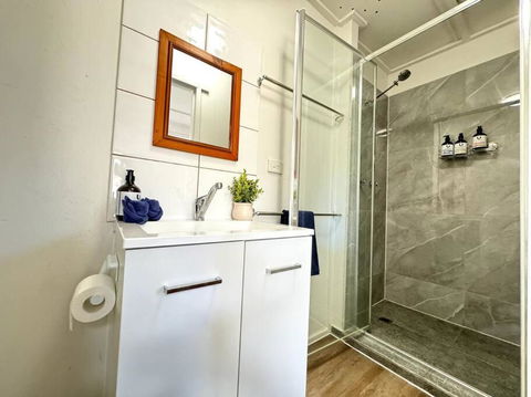 Shops Across St! Cute Studio In Salisbury - Accommodation Yamba 1