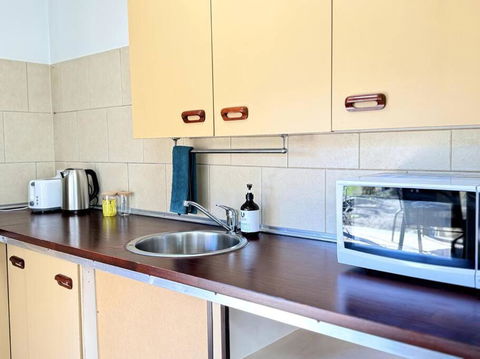 Shops Across St! Cute Studio In Salisbury - Accommodation Yamba 2