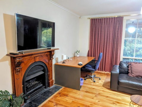 Spacious, Modern & Stylish Vacation Home - Accommodation Yamba 2