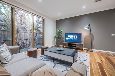 Superior 4br2ba Home In Greenvale - Accommodation Yamba 2