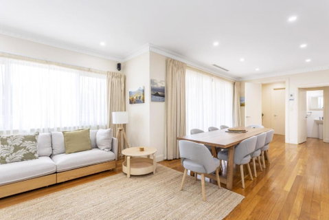 Swanbourne Family Home - Executive Escapes - Accommodation Yamba 2