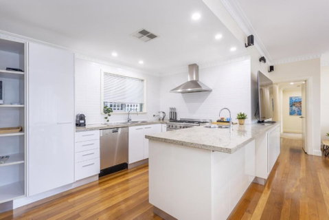 Swanbourne Family Home - Executive Escapes - Accommodation Yamba 3