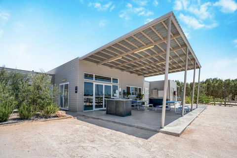 Tasman Holiday Parks - Denham Seaside - Accommodation Yamba 1