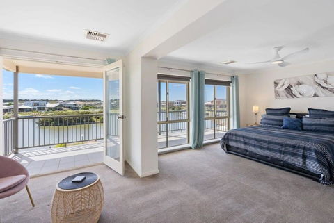 T2 12 Wentworth Pde Hindmarsh Island - No Linen Included - Accommodation Yamba 0