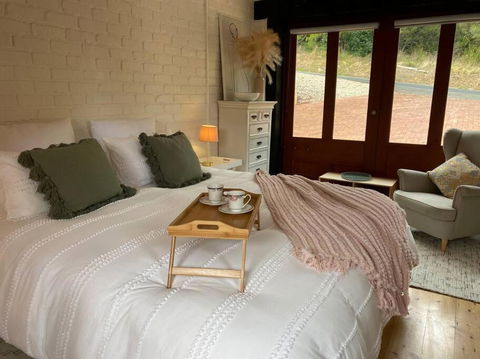 The Coach House - Accommodation Yamba 3