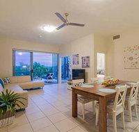 Beachside penthouse with 360views - Accommodation Yamba