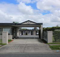 Beaconsfield Lodge Motel - Accommodation Yamba