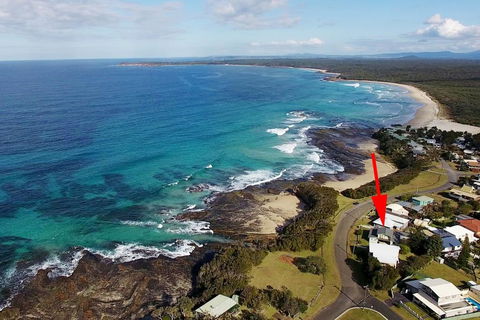 Berrara Cove Beach House - Accommodation Yamba 0