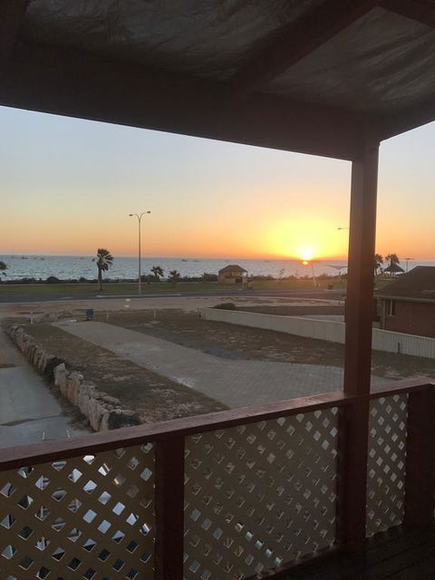 Best Beach Villa - Accommodation Yamba 1