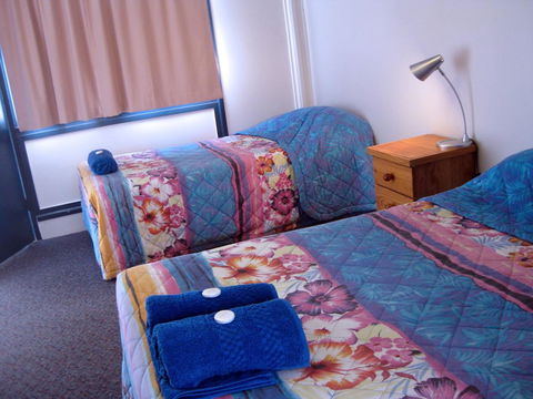 Billabong Hotel - Accommodation Yamba 1