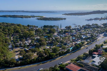 Blue Dolphin Holiday Resort with Accommodation Yamba