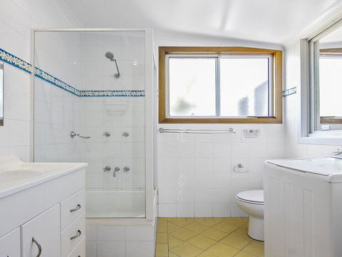 Blue Horizon - Beachfront With Fireplace - Accommodation Yamba 3