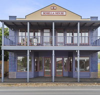Blue Rosella On Piper - Accommodation Yamba