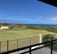 Blue Sky Escapes Seaview Apartment - Accommodation Yamba