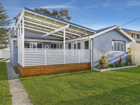 Blue Summer House - Accommodation Yamba 0