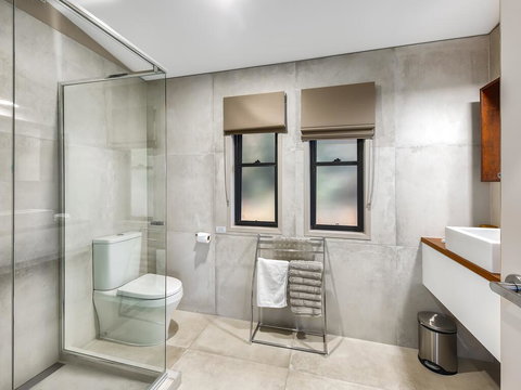 Blue Summit Cottages - Accommodation Yamba 2