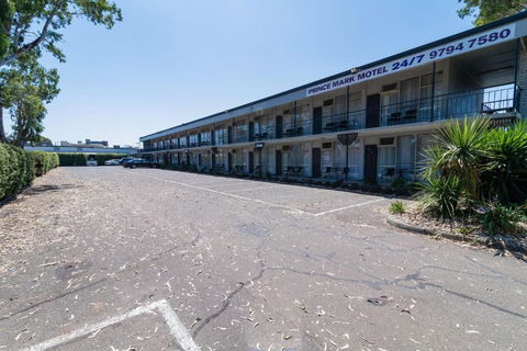 The Prince Mark Motel - Accommodation Yamba 0