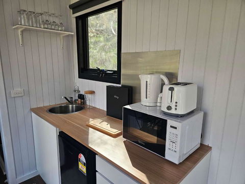 The Verge Of Nowhere Oak By Tiny Away - Accommodation Yamba 1