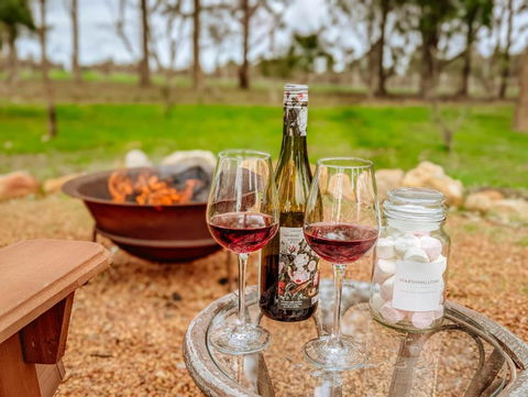 Welcome To Vineside - Accommodation Yamba 2