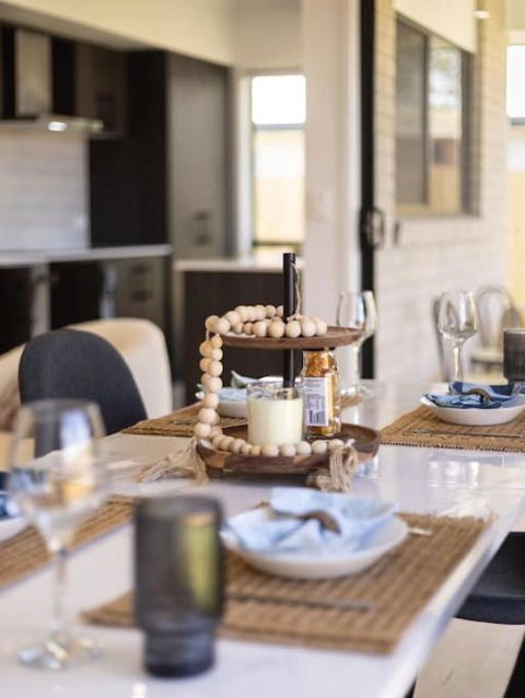 Well-decorated 5BR Family Home - Accommodation Yamba 3
