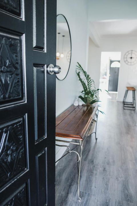 White On Wright Clare - Accommodation Yamba 2