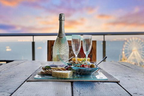ZEN POINT PENTHOUSE 3-BR Executive W/front Retreat - Accommodation Yamba 0