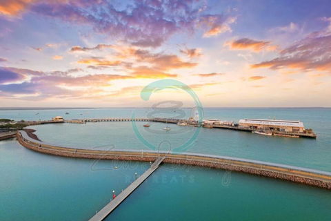 ZEN POINT PENTHOUSE 3-BR Executive W/front Retreat - Accommodation Yamba 1
