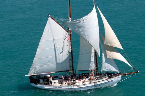 Whitehaven Beach Sailing And Snorkeling Cruise - Accommodation Yamba 5