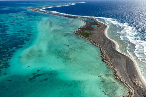 Abrolhos Islands Fixed-Wing Scenic Flight - Accommodation Yamba 2