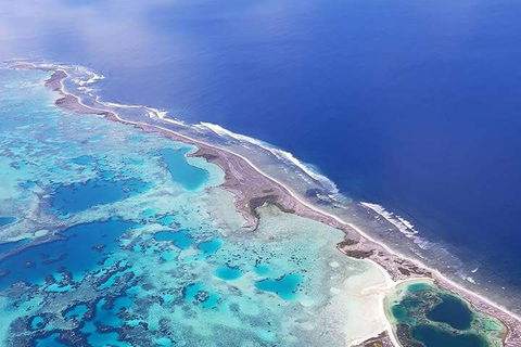Abrolhos Islands Fixed-Wing Scenic Flight - Accommodation Yamba 5