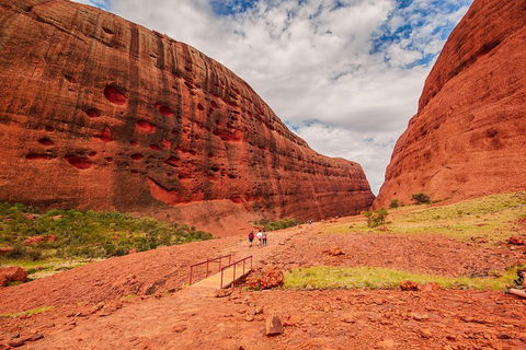 Kata Tjuta Sunrise And Valley Of The Winds Half-Day Trip - Accommodation Yamba 3