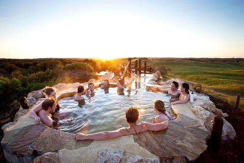 Peninsula Hot Springs Tour With Restaurant Lunch & Gondola Ride - Accommodation Yamba 4
