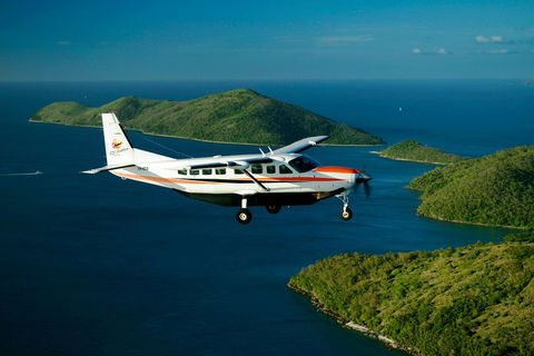 Reef And Island Scenic Flight From Airlie Beach - Accommodation Yamba 3