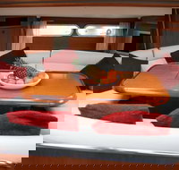 1-Night Whitsundays Private Charter Aboard Cruising Yacht Milady