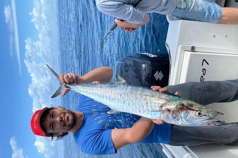 Full Day 9.5 Hour Offshore Fishing Charter - Accommodation Yamba 2