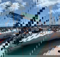 2-Night Whitsundays Sailing Cruise incl. Whitehaven Beach  Great Barrier Reef - Accommodation Yamba