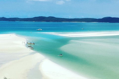 2-Night Whitsundays Sailing Cruise Incl. Whitehaven Beach & Great Barrier Reef - Accommodation Yamba 5