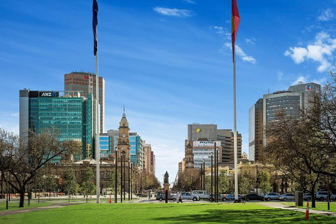 Adelaide Highlights, Hahndorf & McLaren Vale Wine Tasting And Sightseeing Tour - Accommodation Yamba 1