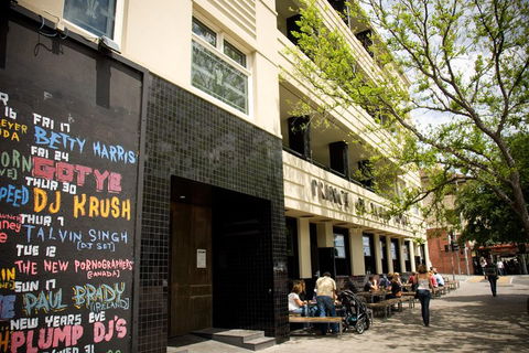 Live Music Melbourne Bus Tour - Accommodation Yamba 2